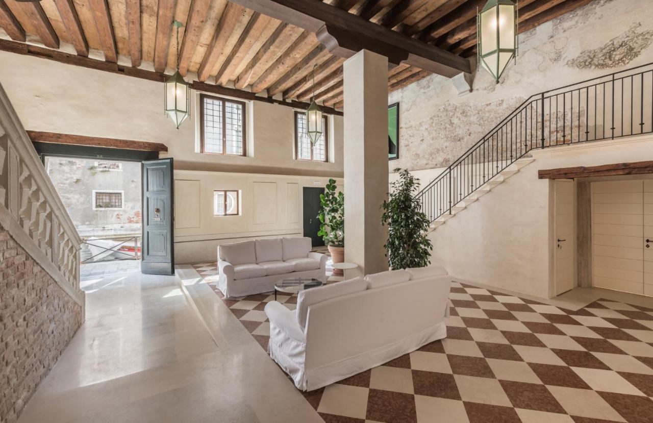 Scaleter - A Fine Luxury In Palazzo With Canal View Venezia