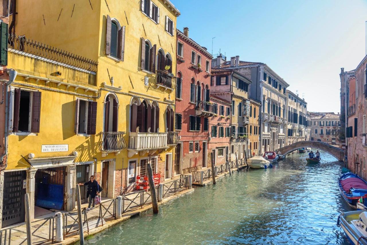 Scaleter - A Fine Luxury In Palazzo With Canal View Appartamento